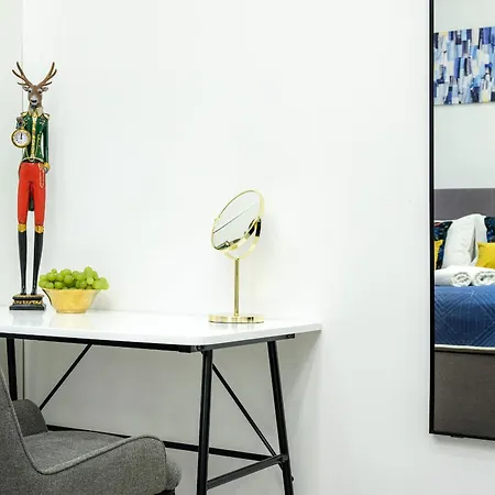 True Colors Old Town - Wawel&vistula River - Homelike Cracóvia