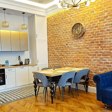 True Colors Old Town - Wawel & Vistula River - Homelike 아파트 크라쿠프