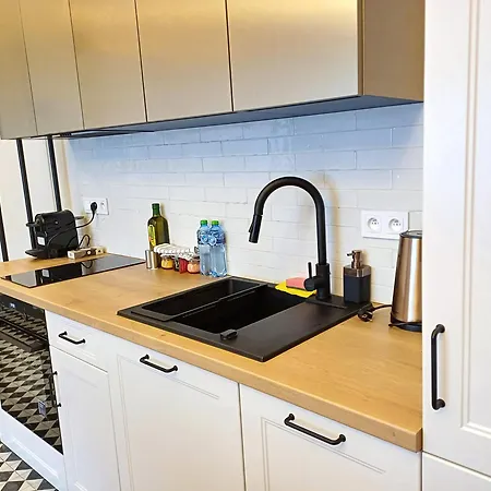 True Colors Old Town - Wawel & Vistula River - Homelike