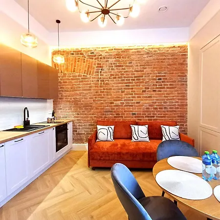 True Colors Old Town - Wawel & Vistula River - Homelike *