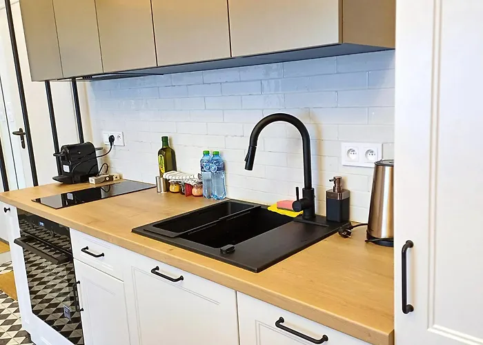 True Colors Old Town - Wawel & Vistula River - Homelike