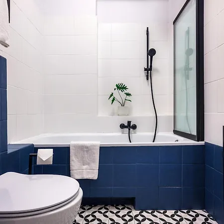 Apartment Bluebird Old Town & Wawel Hill By Vistula River - By Homelike Krakow