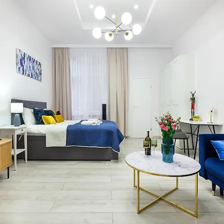 Apartment Bluebird Old Town & Wawel Hill By Vistula River - By Homelike